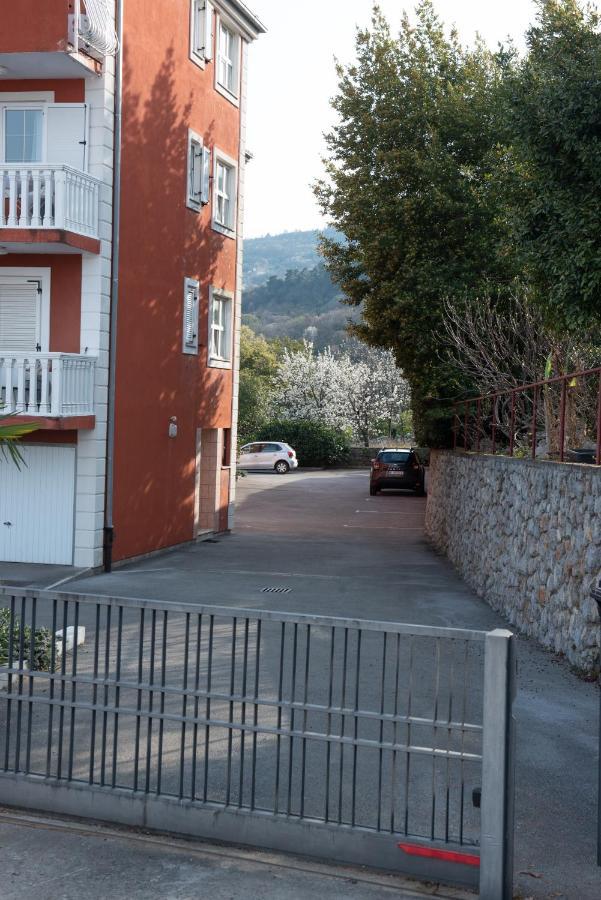 Cozy Apartment Bosnjak Near Opatija, With Sea View Terrace, Air Condition, Free Private Parking Ičići 外观 照片