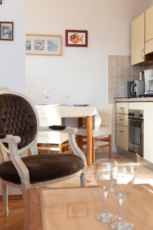 Cozy Apartment Bosnjak Near Opatija, With Sea View Terrace, Air Condition, Free Private Parking Ičići 外观 照片